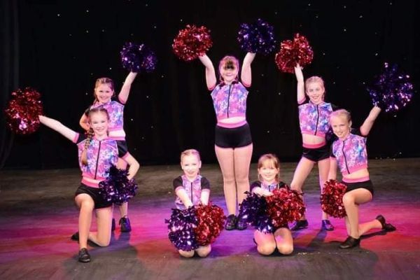 cheerleading dancing